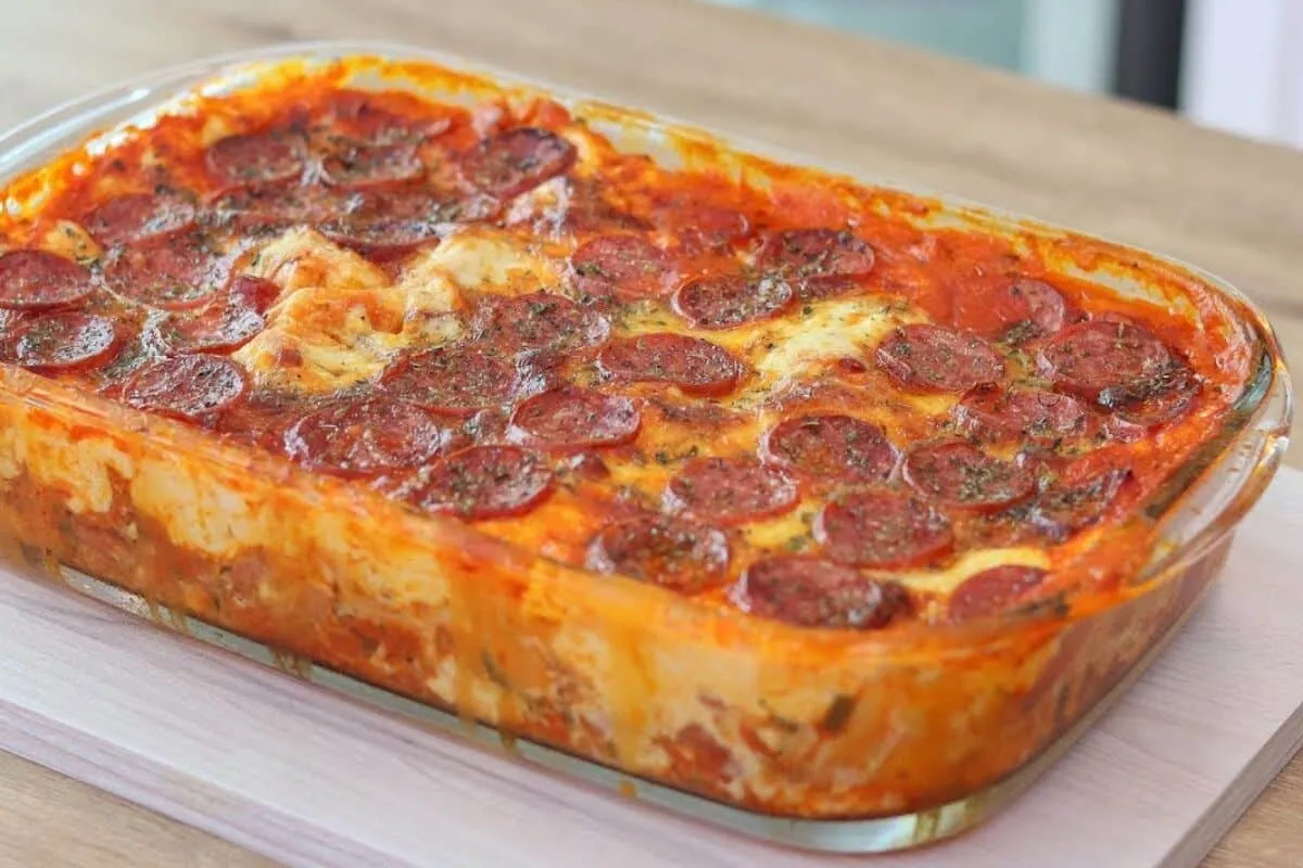 Lasanha de calabresa ao molho branco muito cremosa para você preparar no seu jantar especial e surpreender a todos com esse sabor único