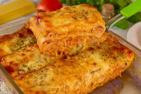 Lasanha de frango cremosa: aprenda do zero a fazer o prato m