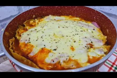 Lasanha de frigideira fácil e rápida, que fica suculenta e s