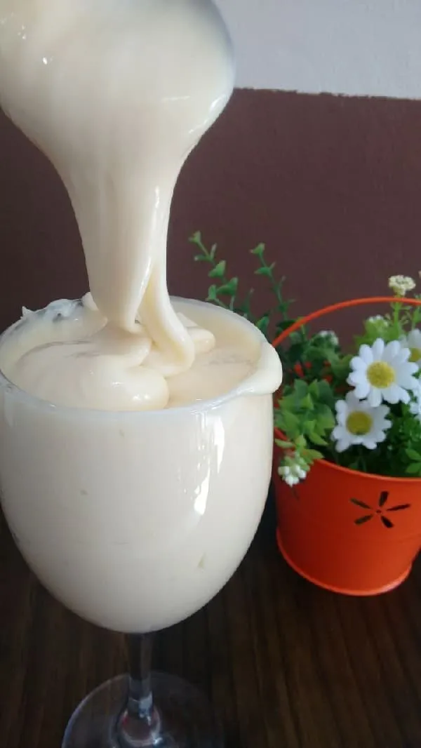Leite Moça Cremoso Para Recheio de Bolos