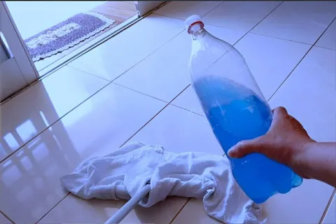 Limpa piso caseiro 3 em 1 para limpar desinfetar e deixar se