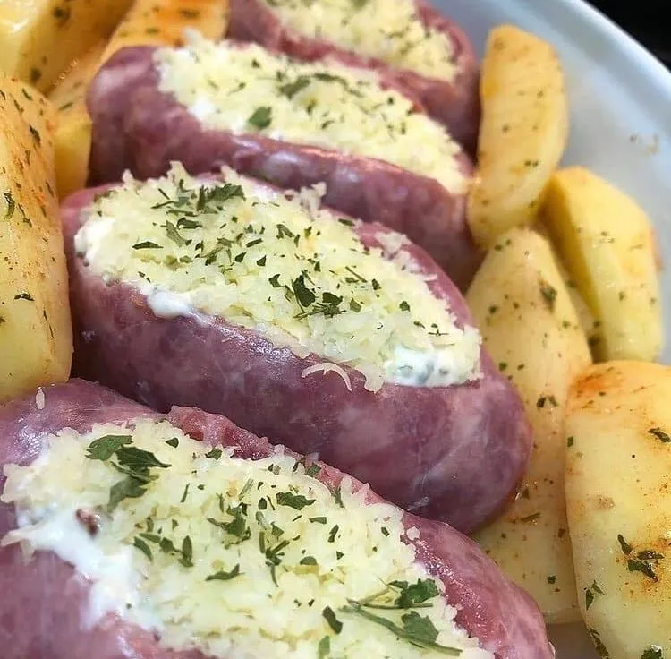 Linguiça Recheada no Forno
