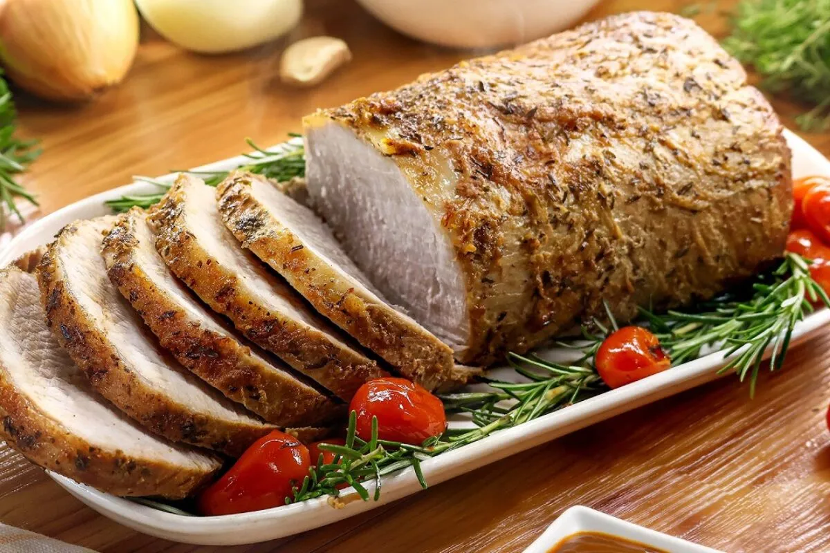 Lombo de porco mineiro bem molhadinho e suculento, para você