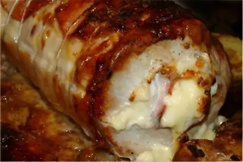 Lombo de porco recheado com bacon e queijo fácil para fazer 