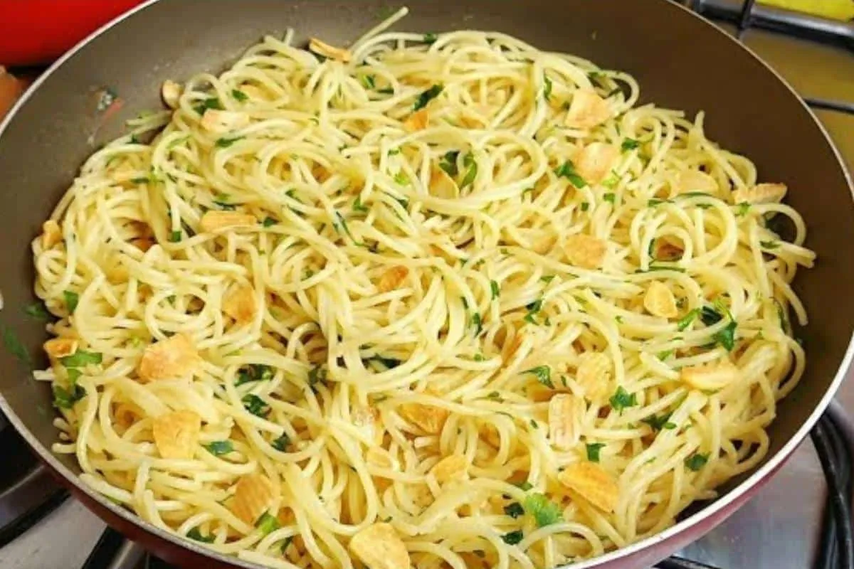 Macarrão alho e óleo que não gruda e fica delicioso igual de