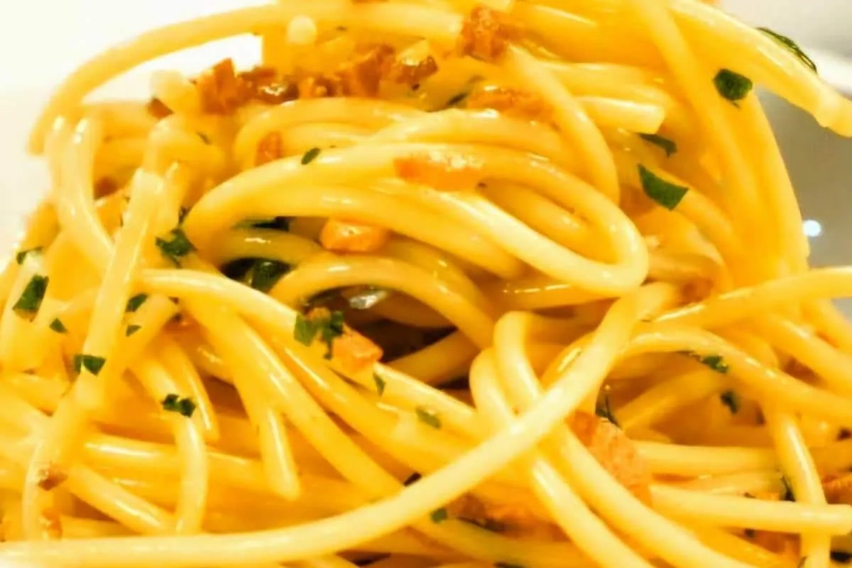Macarrão alho e óleo soltinho: veja o segredo do restaurante