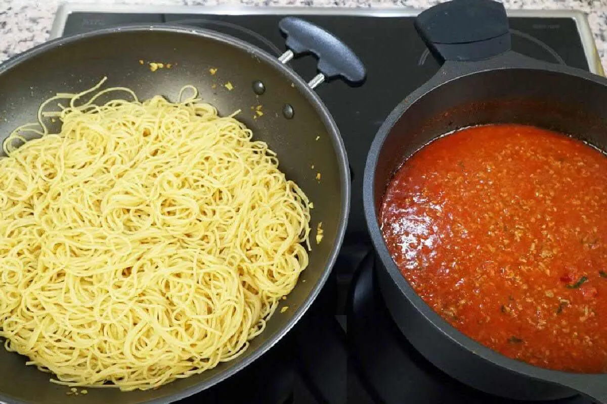 Macarrão com carne moída super saboroso com molho especial q