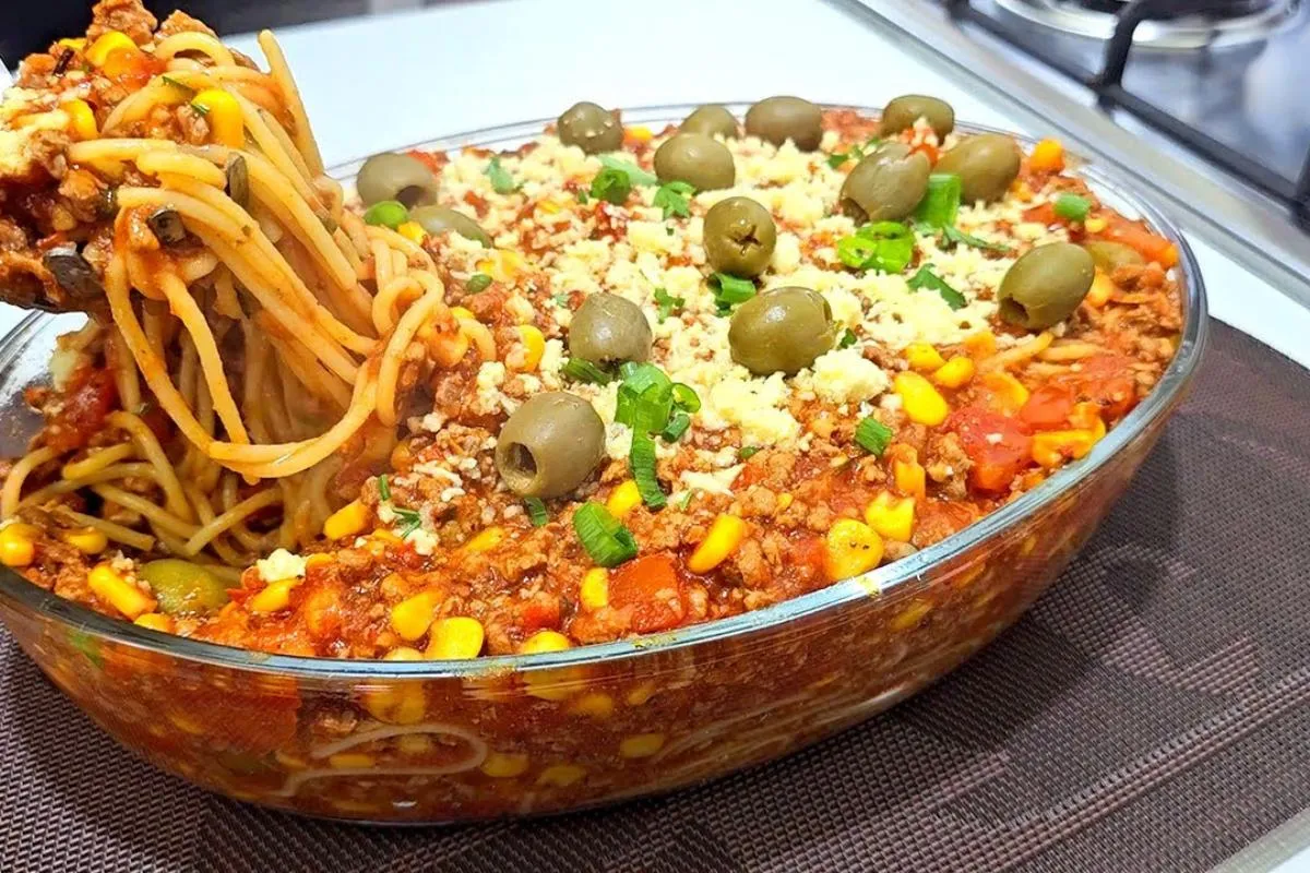 Macarrão com molho perfeito para ser o prato principal do se