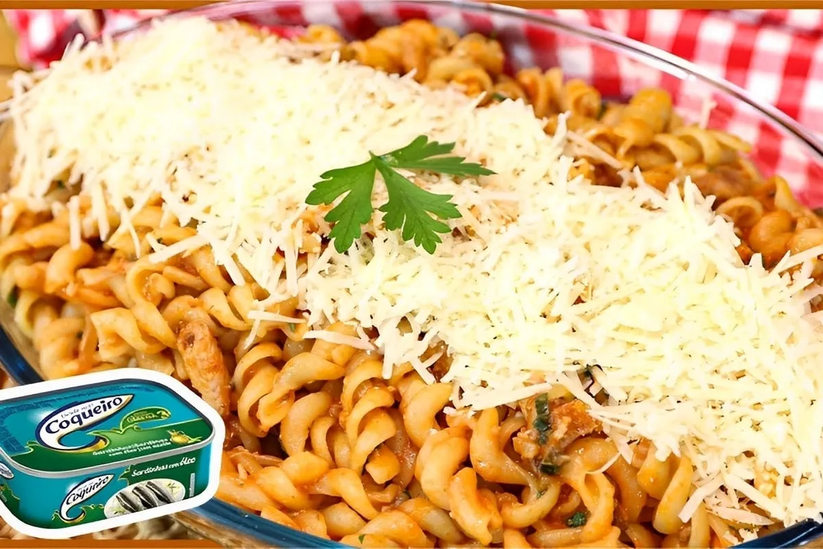 Macarrão com sardinha muito simples e delicioso para a refei