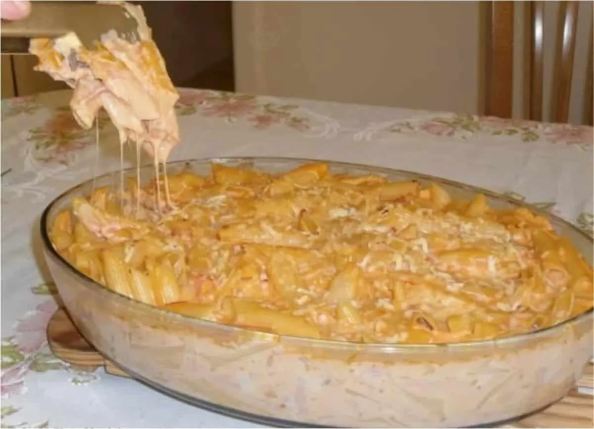 Macarrão cremoso fácil de fazer, delicioso e perfeito para a