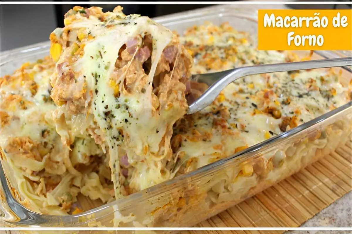 Macarrão de forno com frango fácil e prático para agradar to