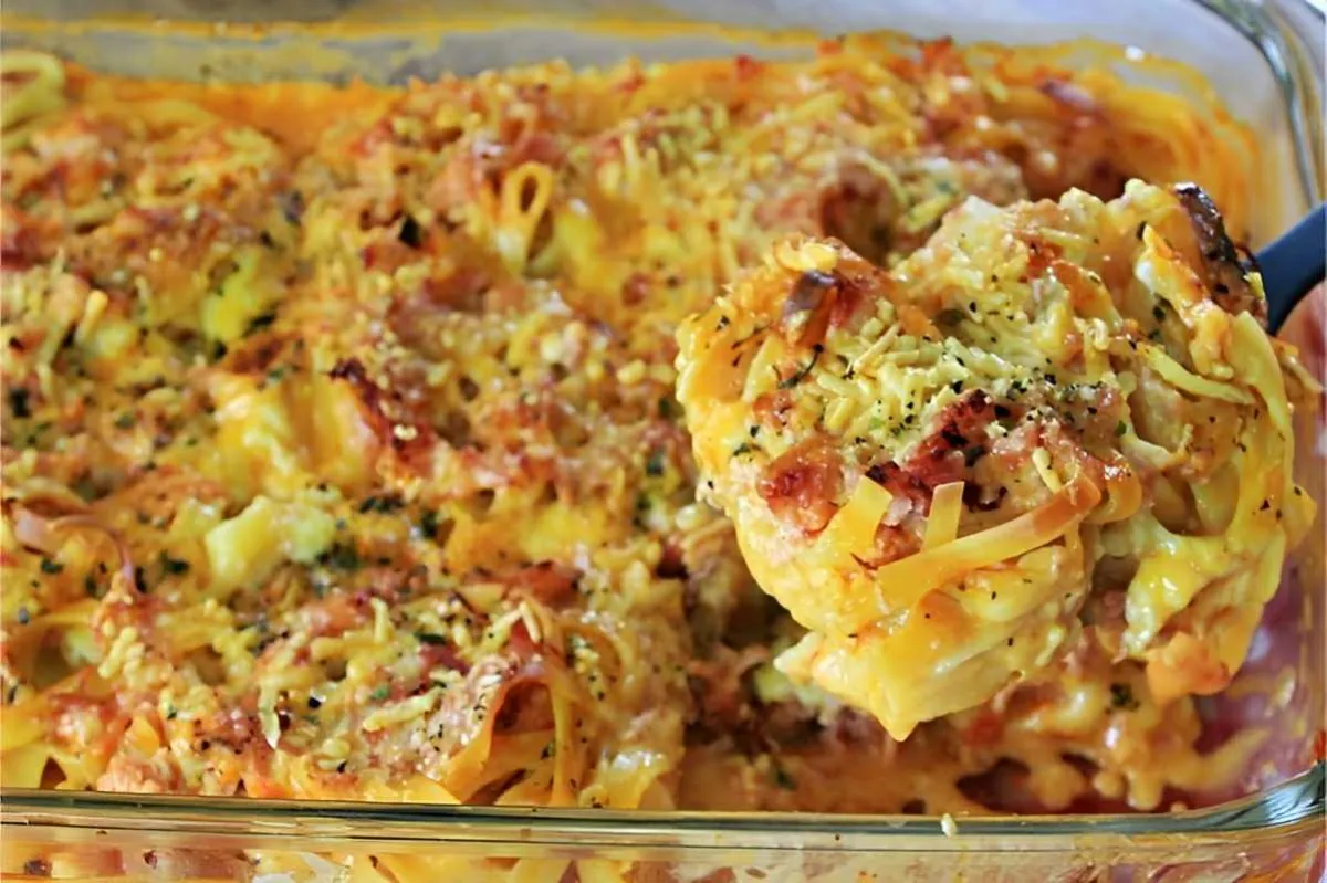 Macarrão de forno cremoso e muito fácil basta colocar os ing