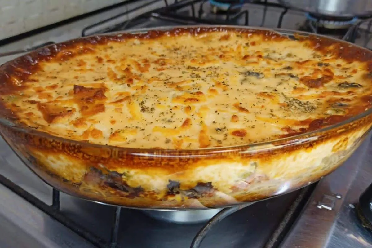 Macarrão de forno cremoso, uma opção de prato principal comp
