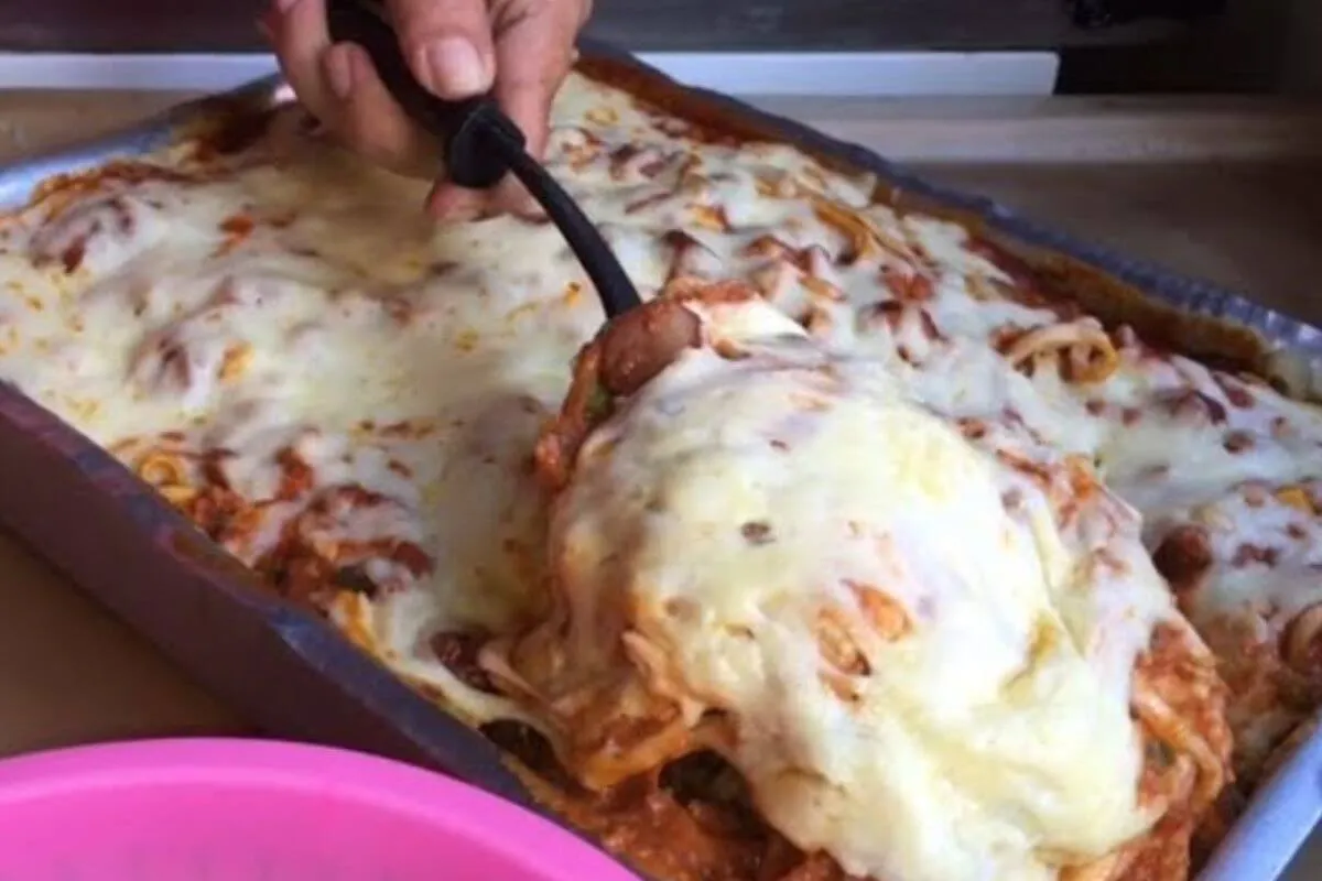 Macarrão de forno muito simples de preparar e mesmo assim fi