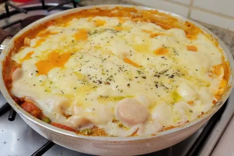 Macarrão de frigideira bem cremoso e fácil de preparar para 
