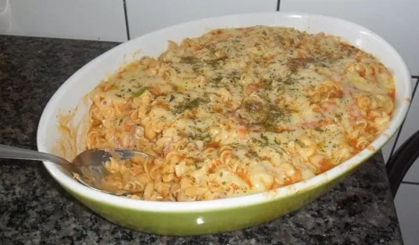 Macarrão de Panela de Pressão com Queijo e Presunto