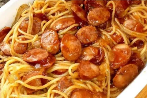 Macarronada com calabresa muito suculenta e rápida de prepar
