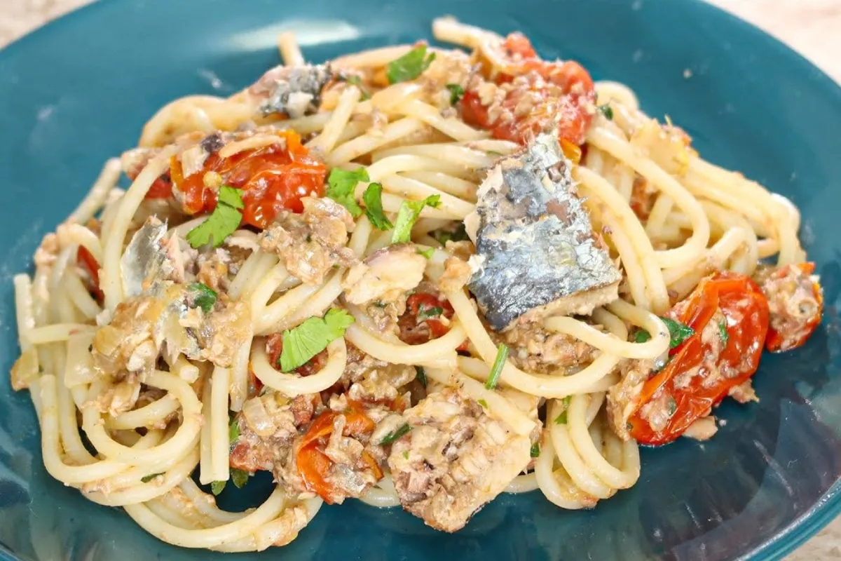 Macarronada de sardinha com um segredinho especial de chef d