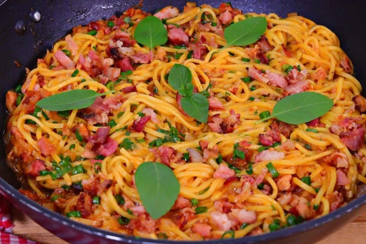 Macarronada fácil e deliciosa que fica soltinha e saborosa