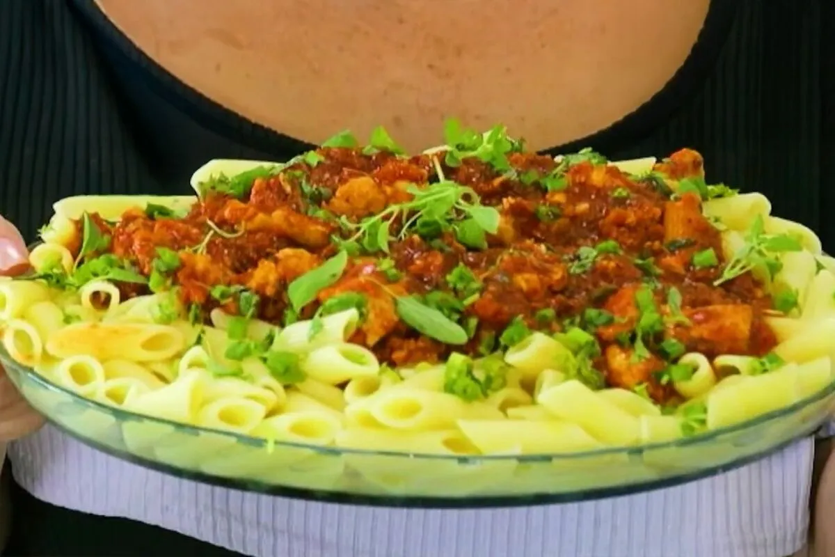 Macarronada italiana que aprendi com meu amigo italiano e vi