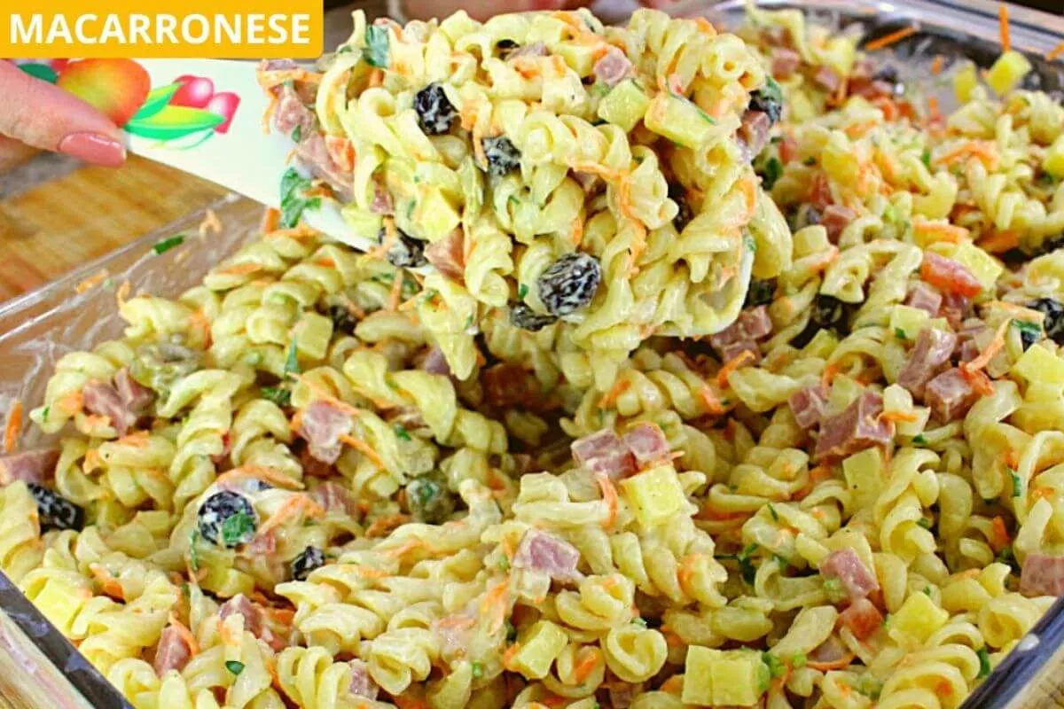 Macarronese simples mas muito saborosa perfeita para sua reu