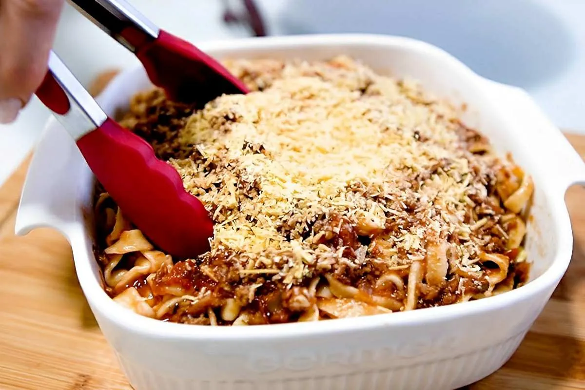 Massa caseira de macarrão receita tradicional feita com apen