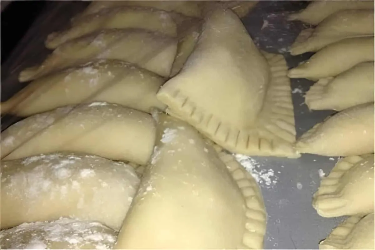 Massa de pastel de feira sequinha aprendi com o  dono da pas