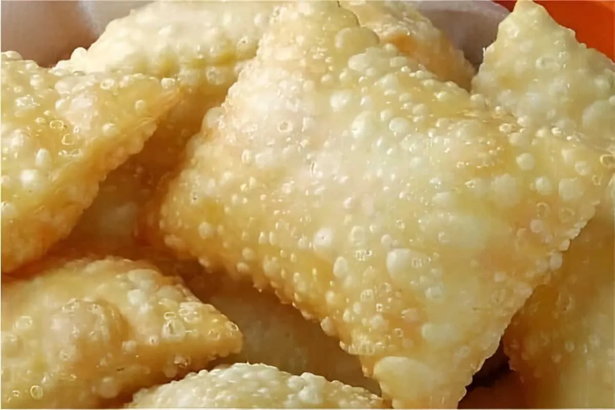 Massa de pastel de feira sequinha e crocante aprendi com don