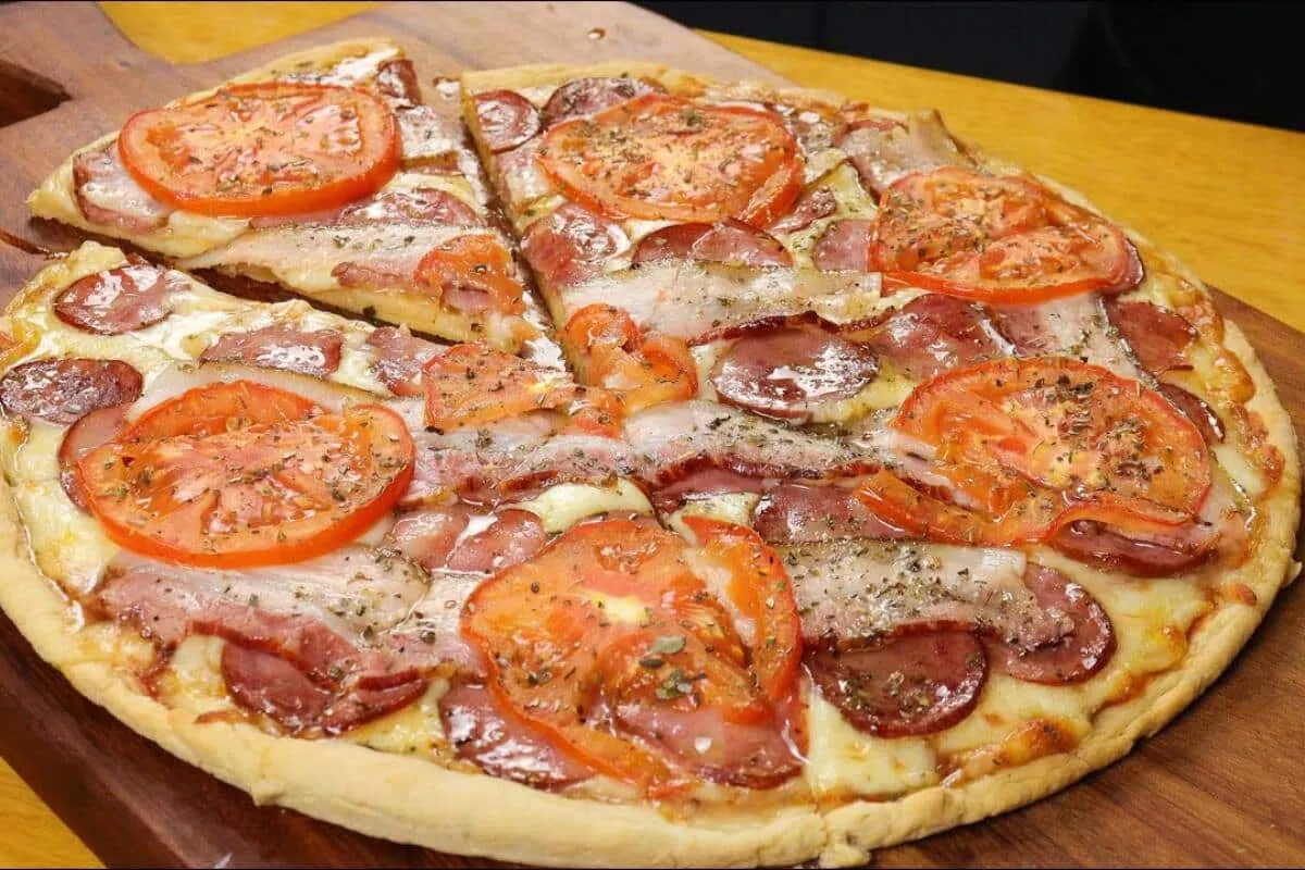 Massa de pizza com creme de leite: dá certo com qualquer rec