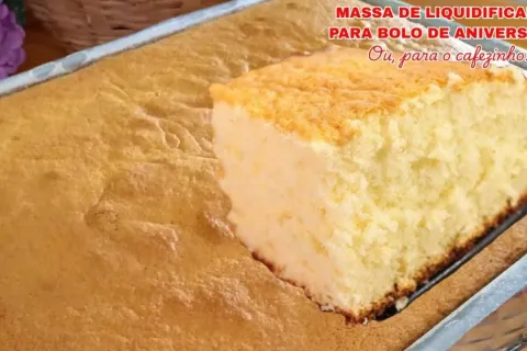Massa para bolo de aniversário leve, fofinha e perfeita para