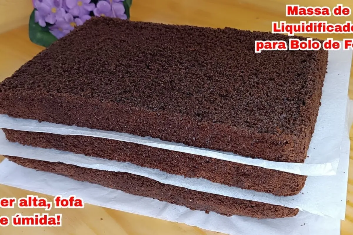 Massa para bolo de festa sabor chocolate que fica super e nã