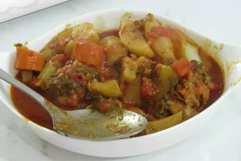 Minha mãe me ensinou a fazer o melhor frango na panela de pr