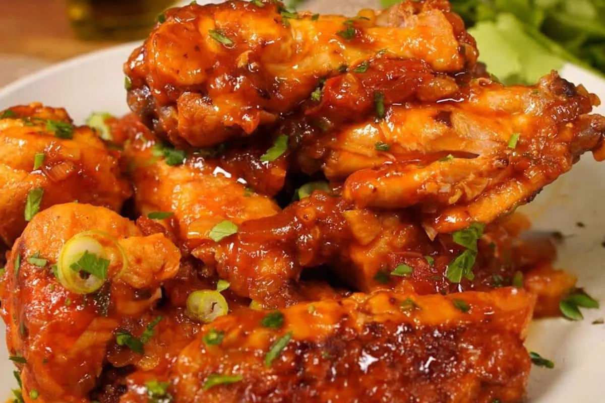Minha mãe me ensinou todos os segredos do frango com molho d
