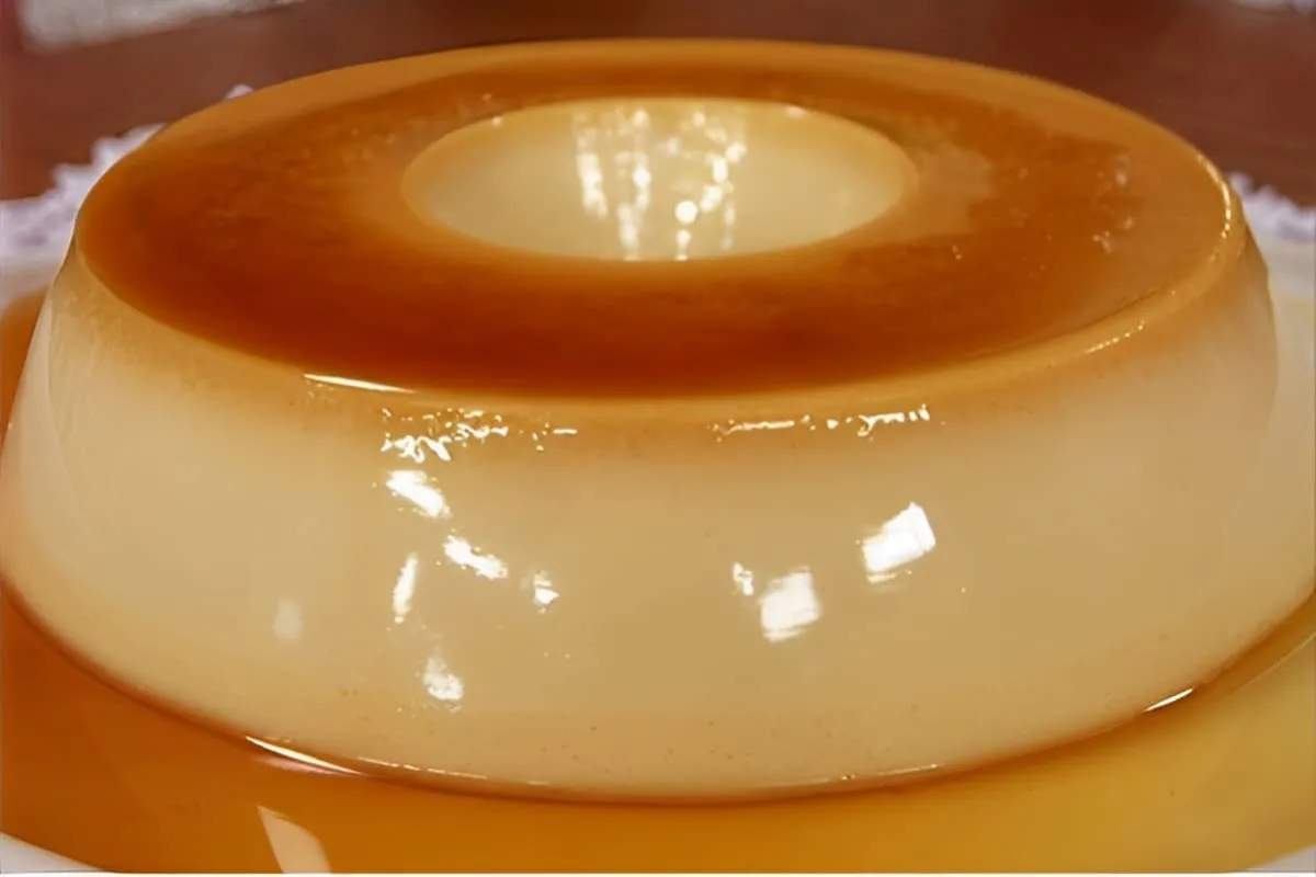 Misture esses 2 ingredientes e prepare o pudim mais fácil do