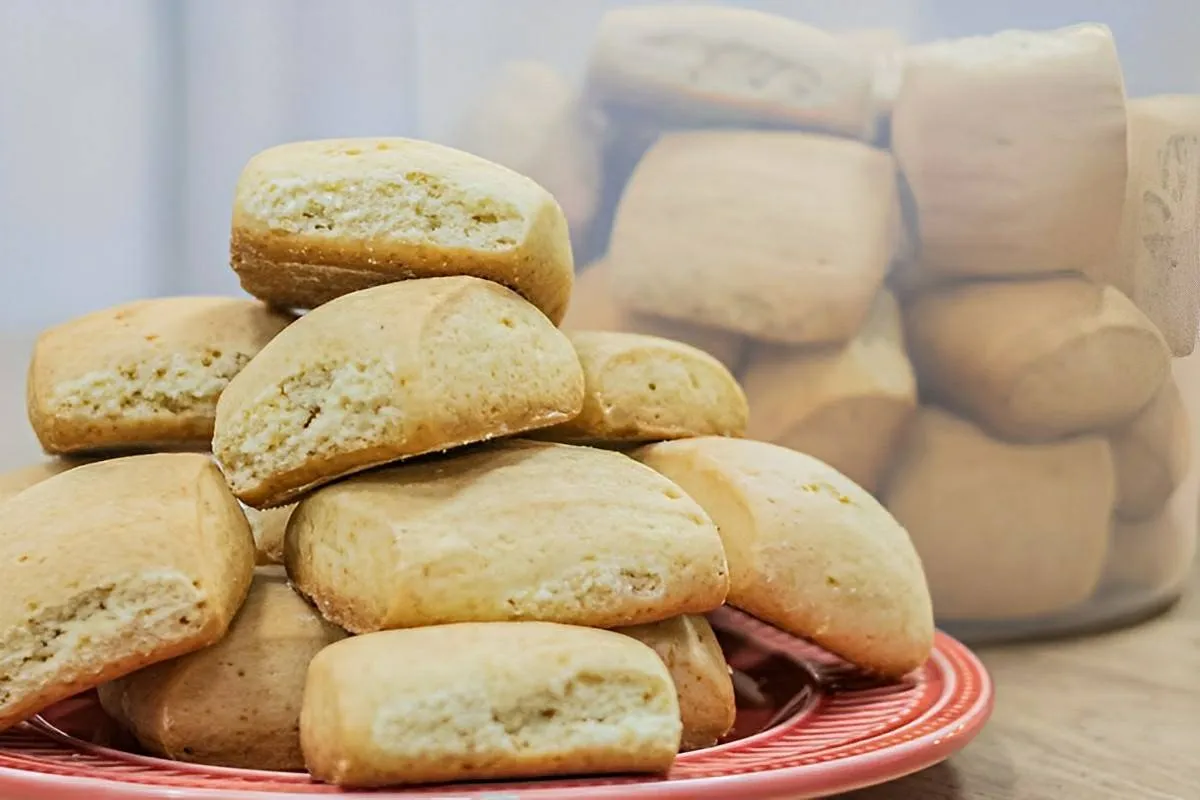 Misturei alguns ingredientes e fiz uma deliciosa bolachinha