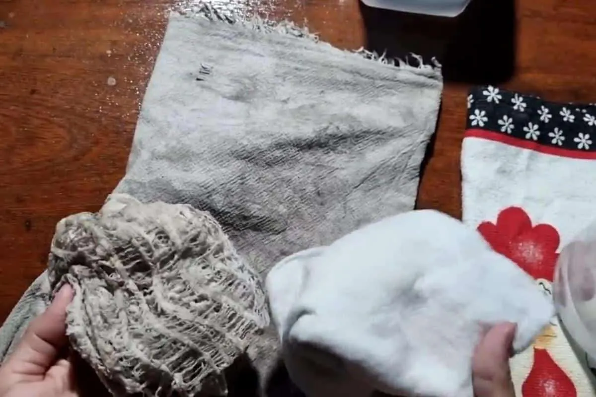 Misturinha branqueadora que deixa qualquer pano encardido be