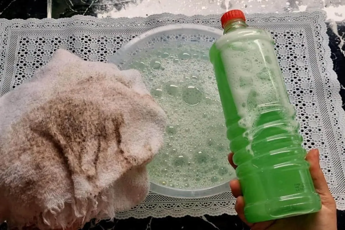 Misturinha para limpeza pesada que salva o dia das diaristas