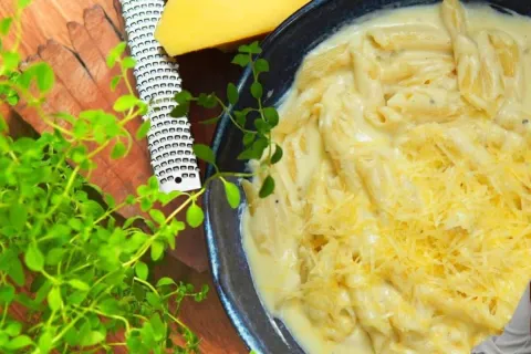 Molho branco com gorgonzola: aprenda a dar um toque gourmet 
