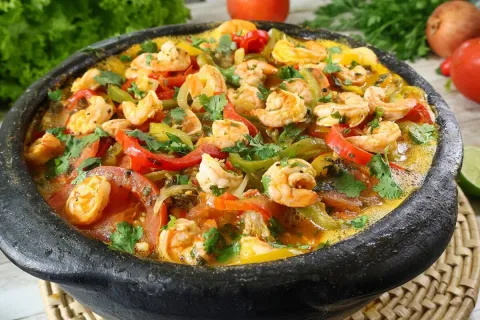 Moqueca de peixe simples e saborosa: ótima receita para o al