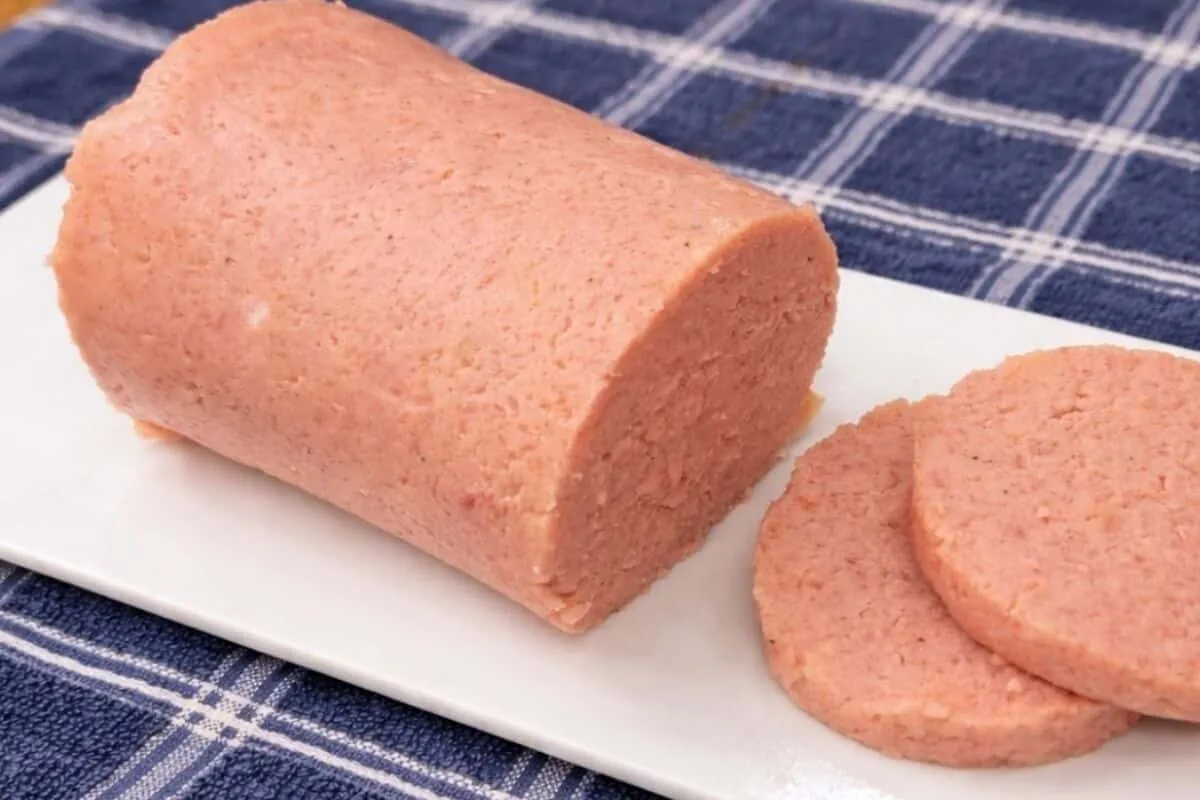 Mortadela vegana deliciosa com textura perfeita e fácil de p