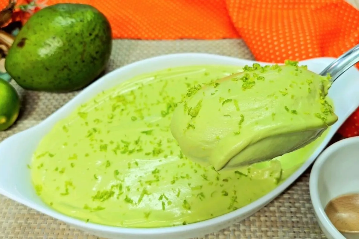 Mousse cremoso de abacate: fácil, sem gelatina, sobremesa sa