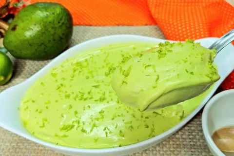 Mousse cremoso de abacate: fácil, sem gelatina, sobremesa sa