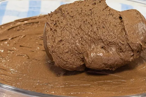 Mousse de chocolate surpreendente: a receita sem claras e se