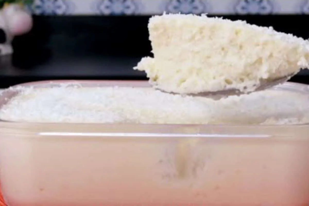 Mousse de coco com sabor de sobremesa chique e textura bem c