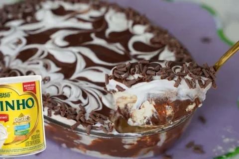 Mousse de leite ninho trufado, uma sobremesa de travessa que