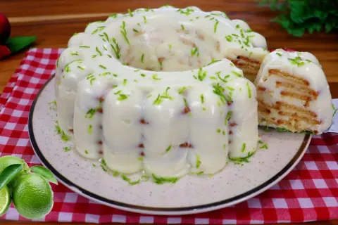 Mousse de limão enformado: aprenda como fazer essa sobremesa