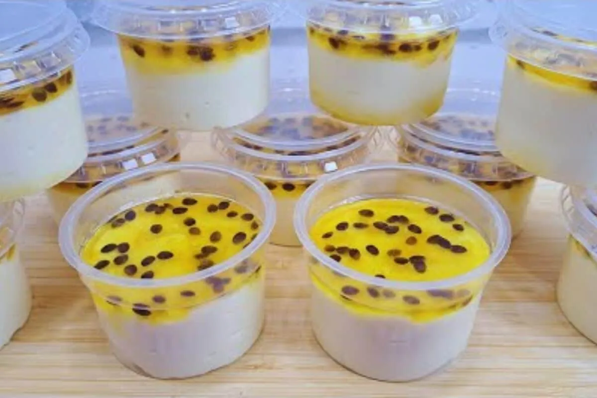 Mousse de maracujá no potinho sem gelatina que fica bem crem