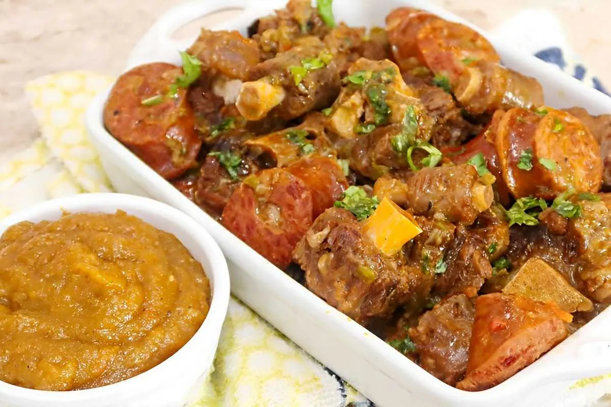 Muito saborosa: rabada com pirão com um tempero secreto que