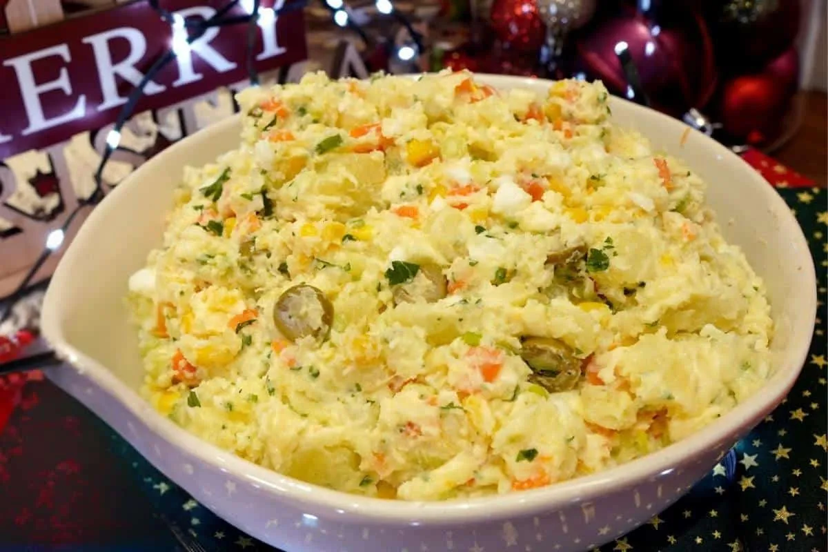 Não deixe seu churrasco de domingo sem essa salada de maione