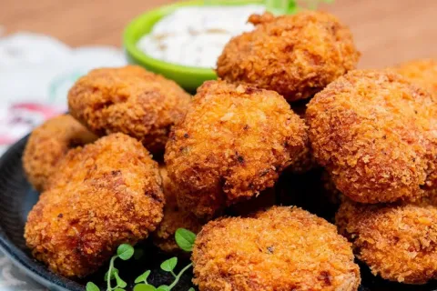 Nuggets caseiro crocante por fora e suculento por dentro: fá